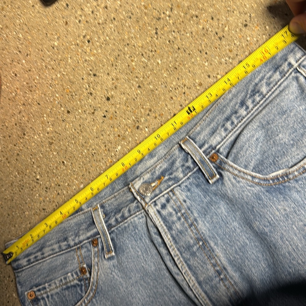 Levi's Button Up Jeans 34x32 - Picture 16 of 16